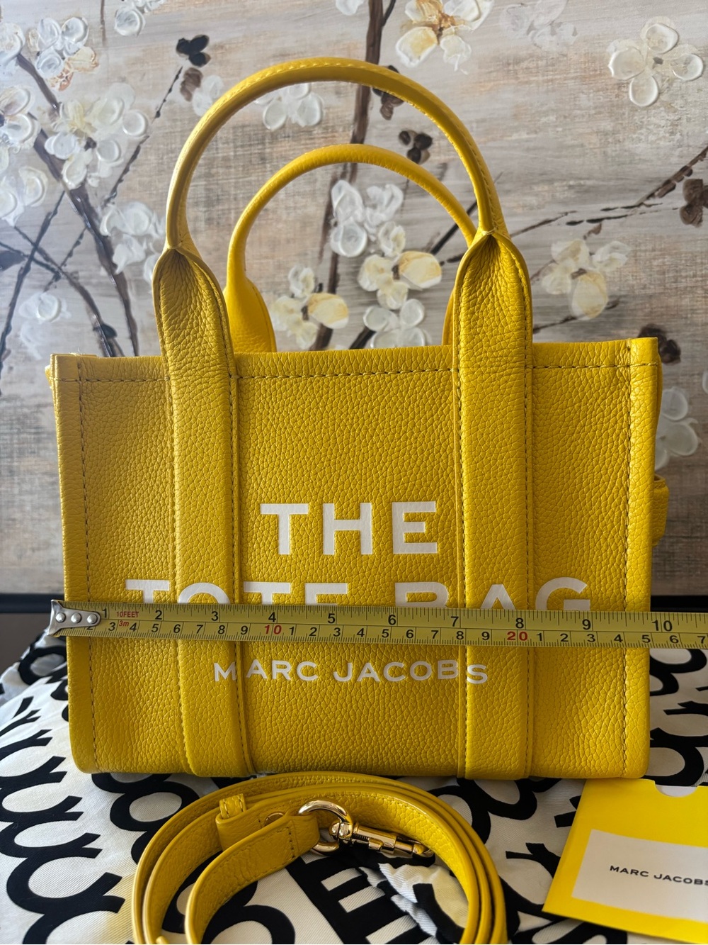 Marc Jacobs SMALL The Tote Bag - Yellow Pebbled Leather - Picture 10 of 15